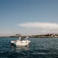 Noleggio barca a Monopoli: perché scegliere un tour con skipper